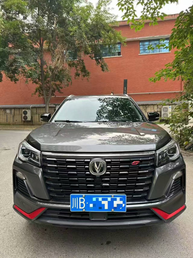成都23年长安汽车CS751