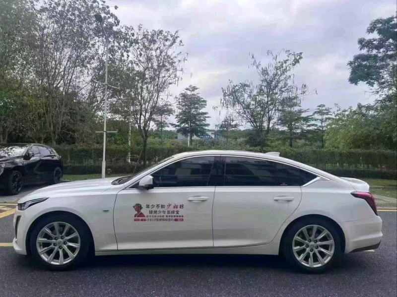 廣州20年凱迪拉克CT54