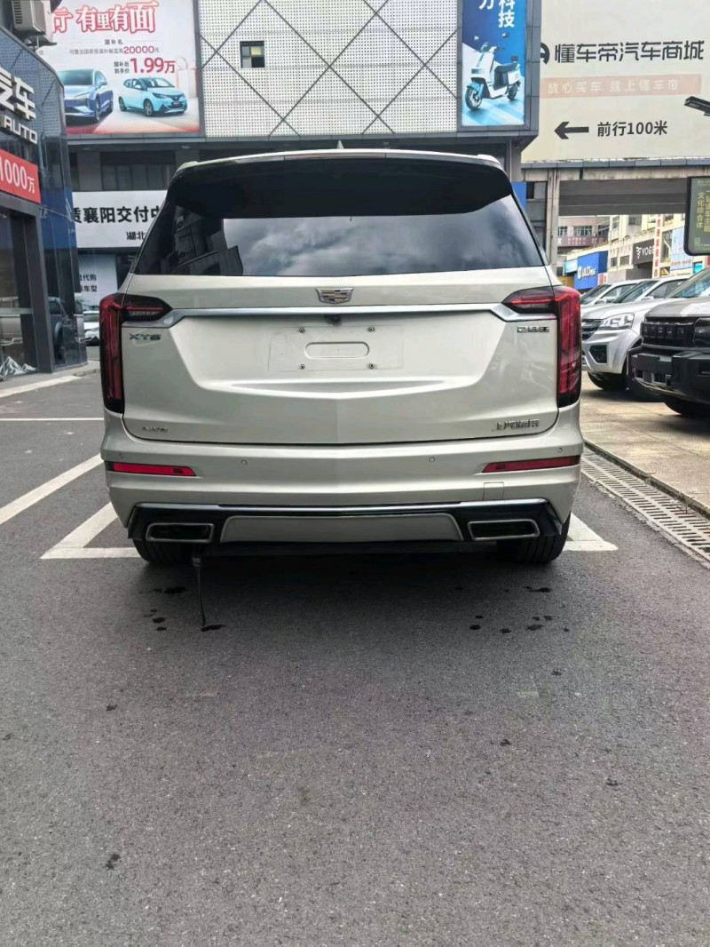 襄陽21年凱迪拉克XT68