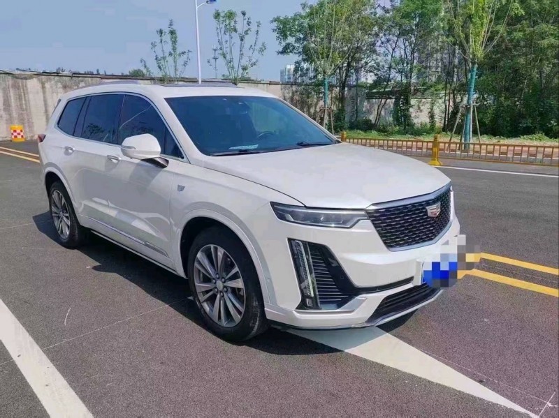 濟寧20年凱迪拉克XT63