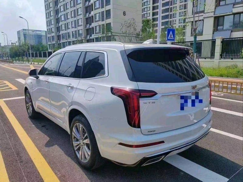 濟寧20年凱迪拉克XT64