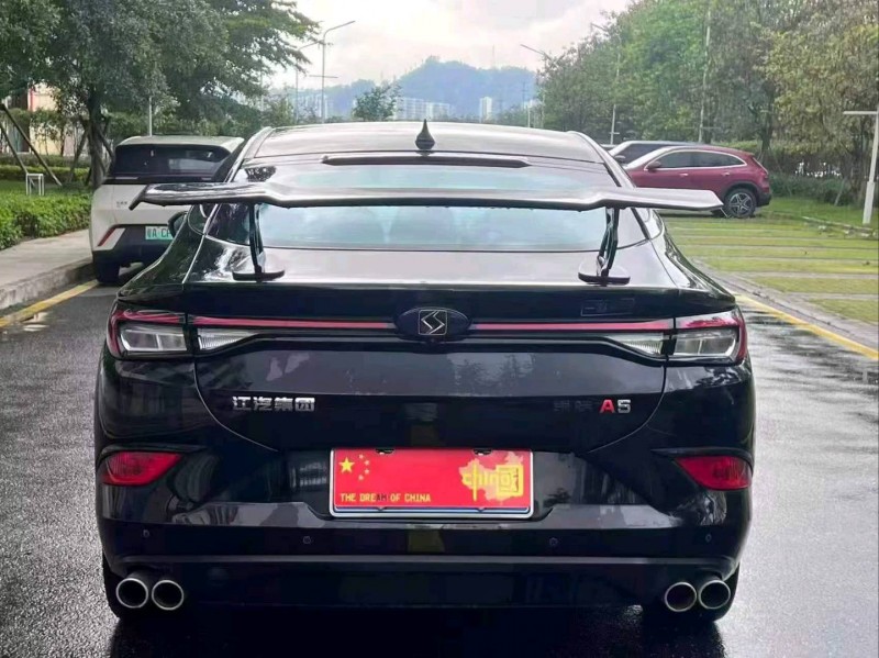 广州22年江淮思皓4