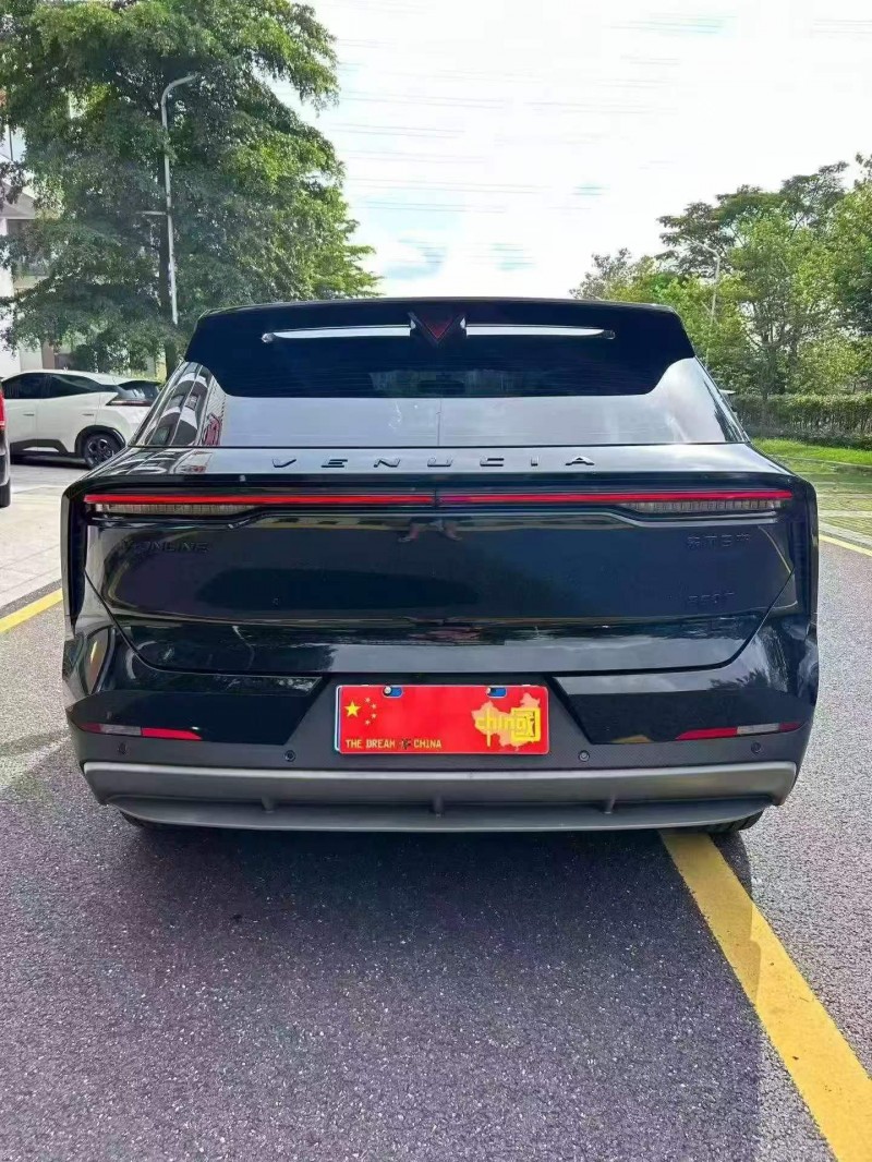 广州23年启辰大V8