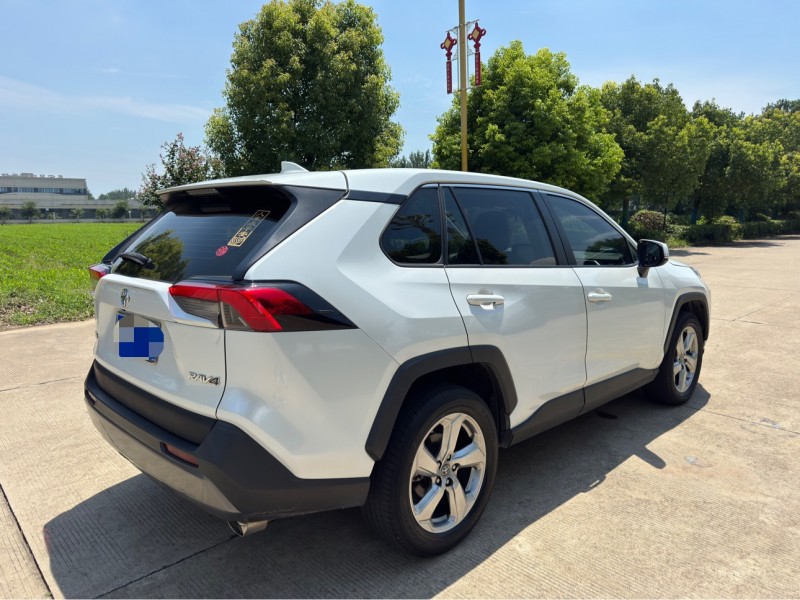 盐城22年丰田RAV4荣放5