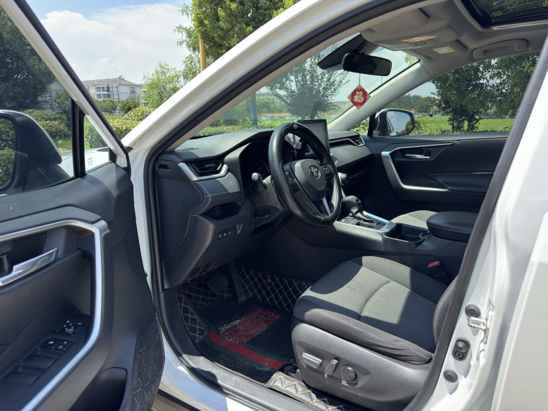 盐城22年丰田RAV4荣放6