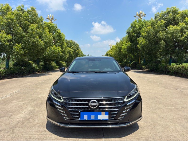 鹽城24年日產天籟1