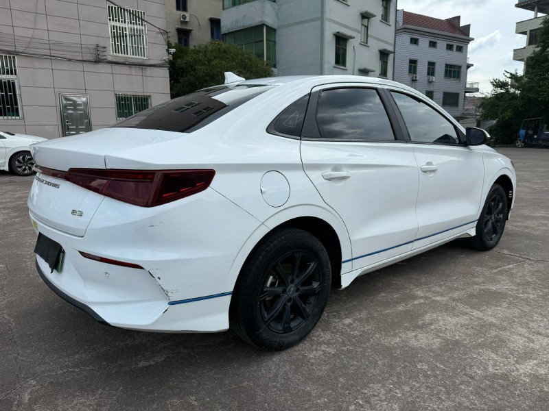 金华23年比亚迪E37