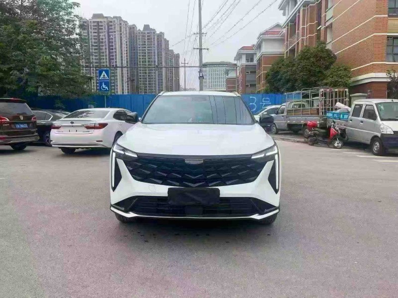 南宁24年吉利博越1