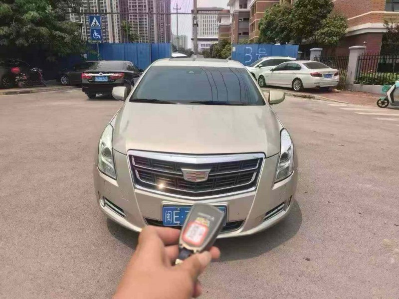 南宁17年凯迪拉克XTS1
