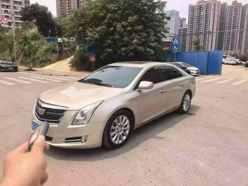 南宁17年凯迪拉克XTS3