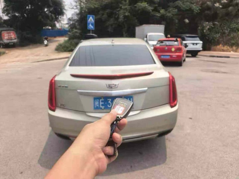 南宁17年凯迪拉克XTS9