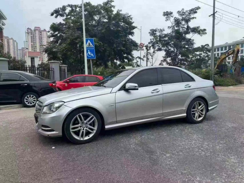 南宁14年奔驰C3