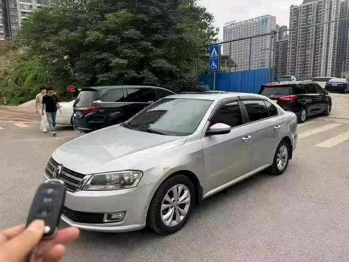 南宁19年大众朗逸3
