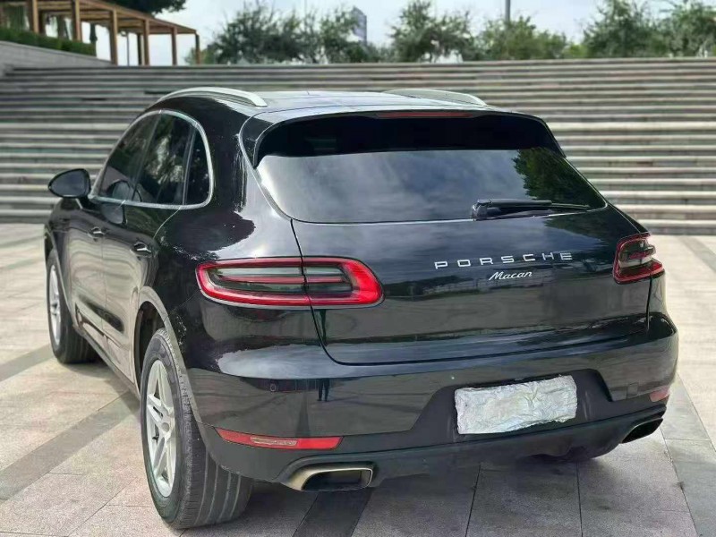烟台16年保时捷Macan8