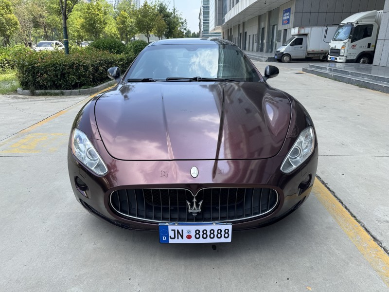 济宁12年玛莎拉蒂GT1
