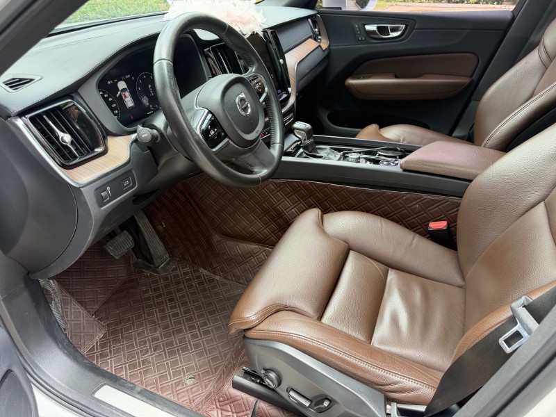 济宁21年沃尔沃XC606