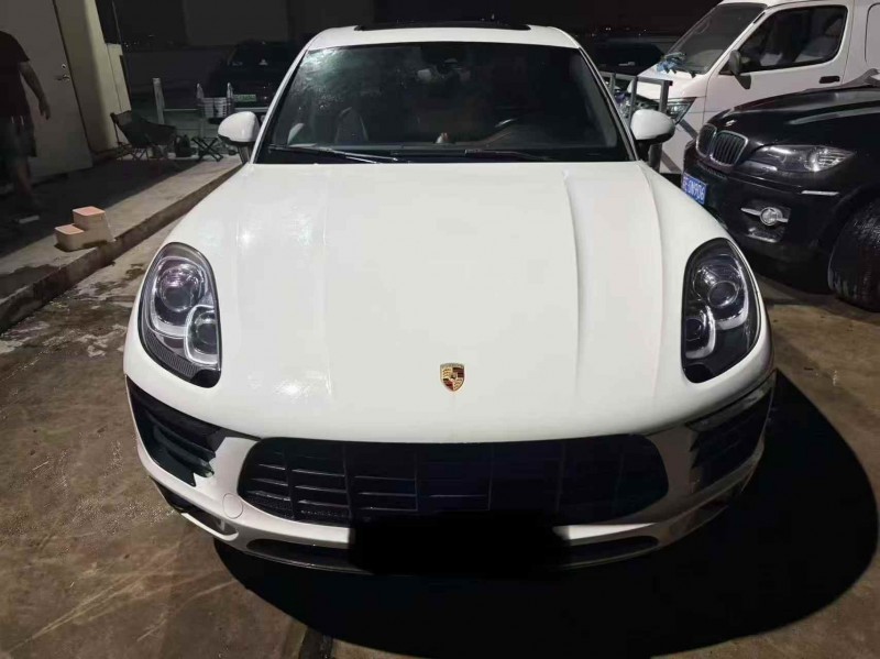 苏州16年保时捷Macan1