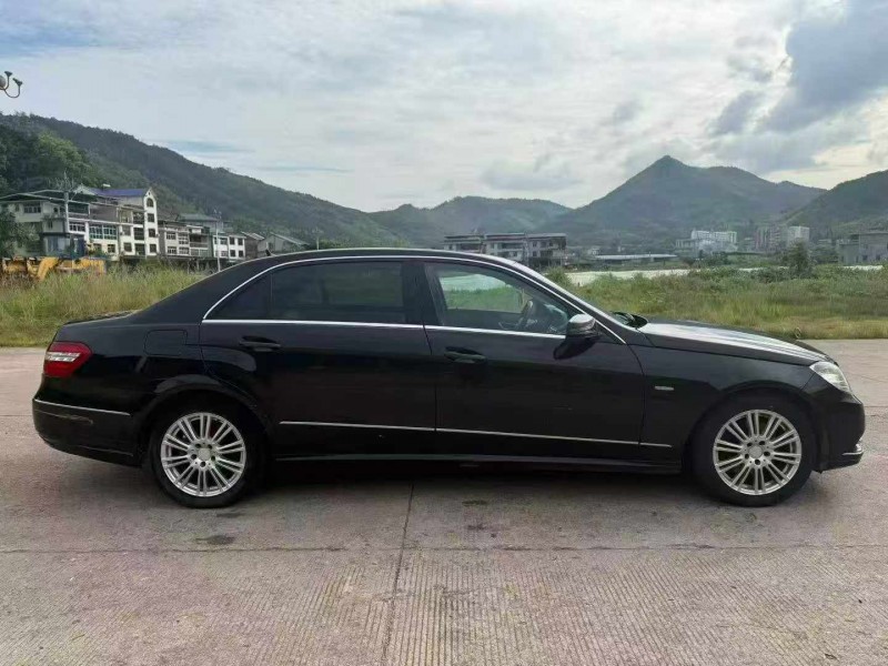 泉州13年奔驰E9