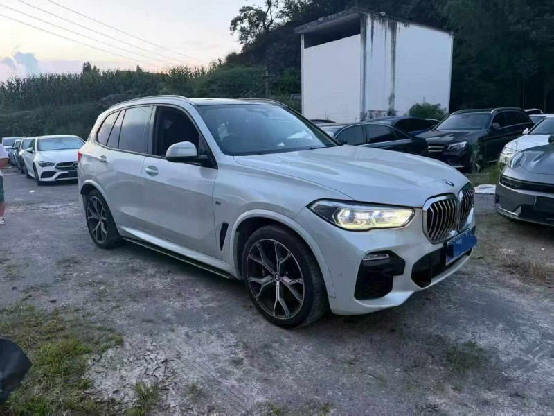 常德20年宝马X53