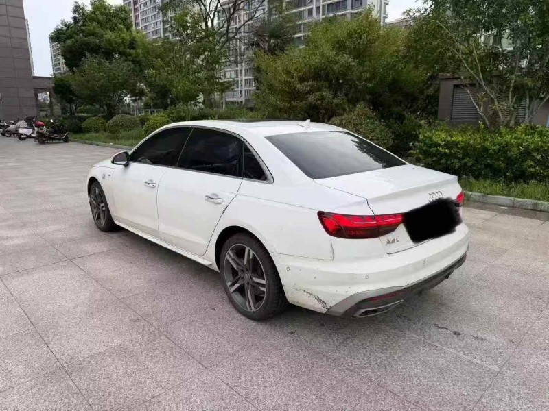 苏州21年奥迪A4L8