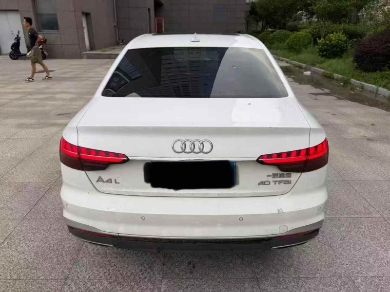 苏州21年奥迪A4L9