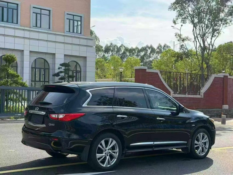 福州15年英菲尼迪QX607