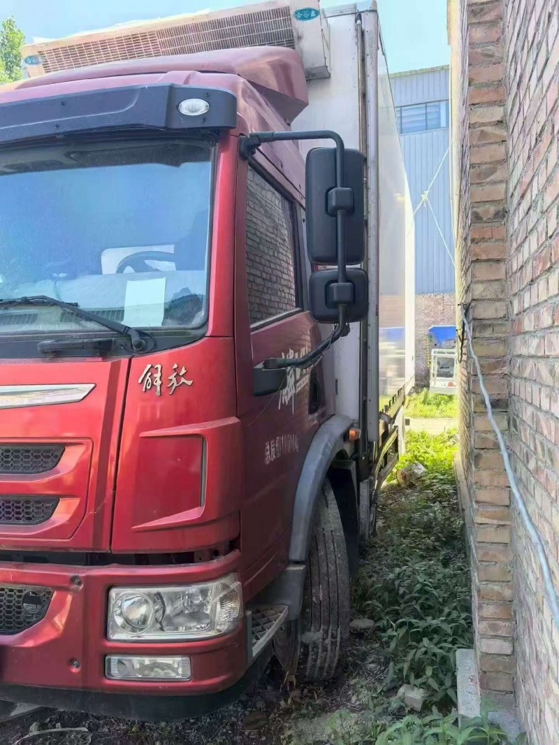 廊坊23年解放箱货J62