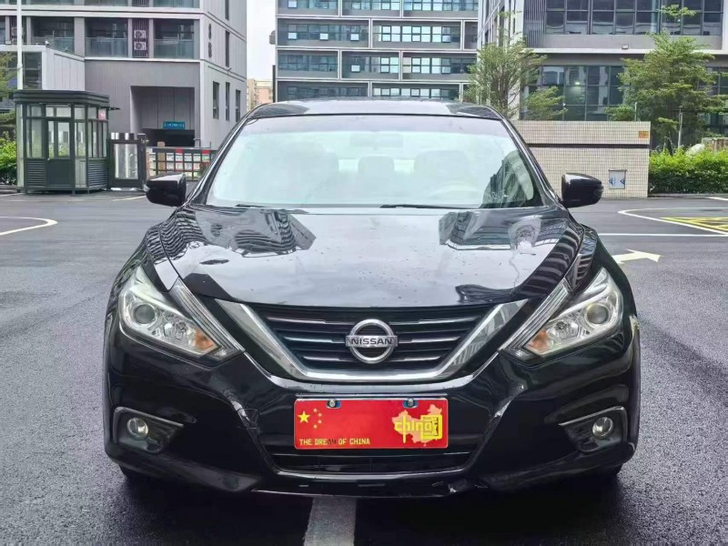 廣州17年日產天籟1
