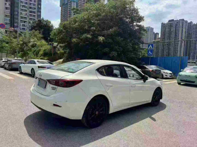 南宁18年马自达昂克赛拉7
