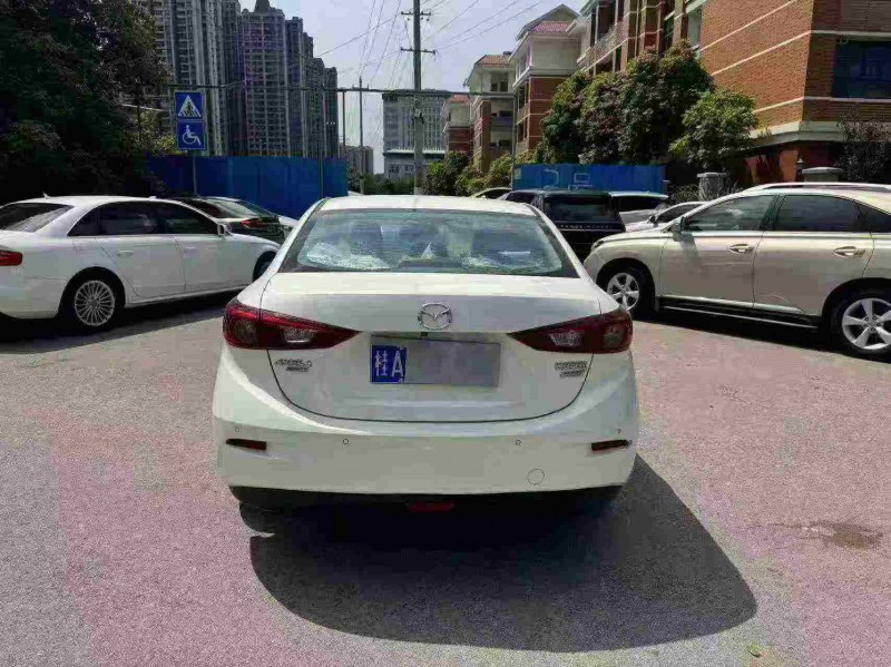 南宁18年马自达昂克赛拉9
