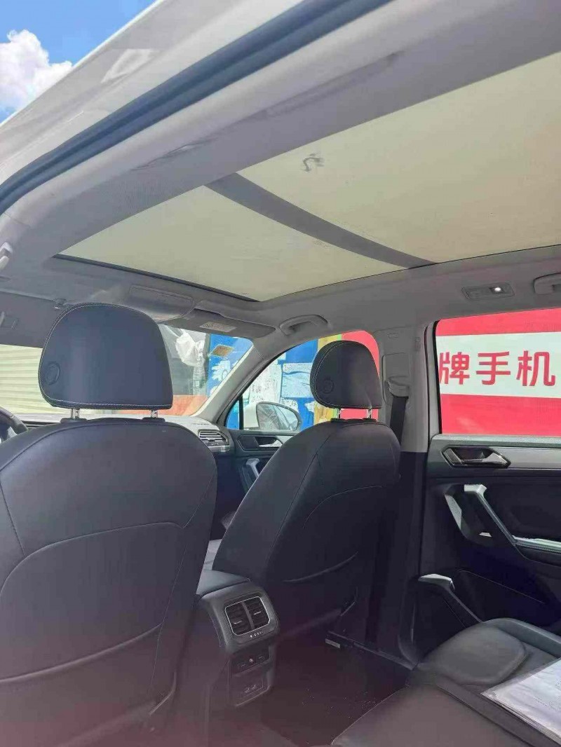 南宁19年大众途观5