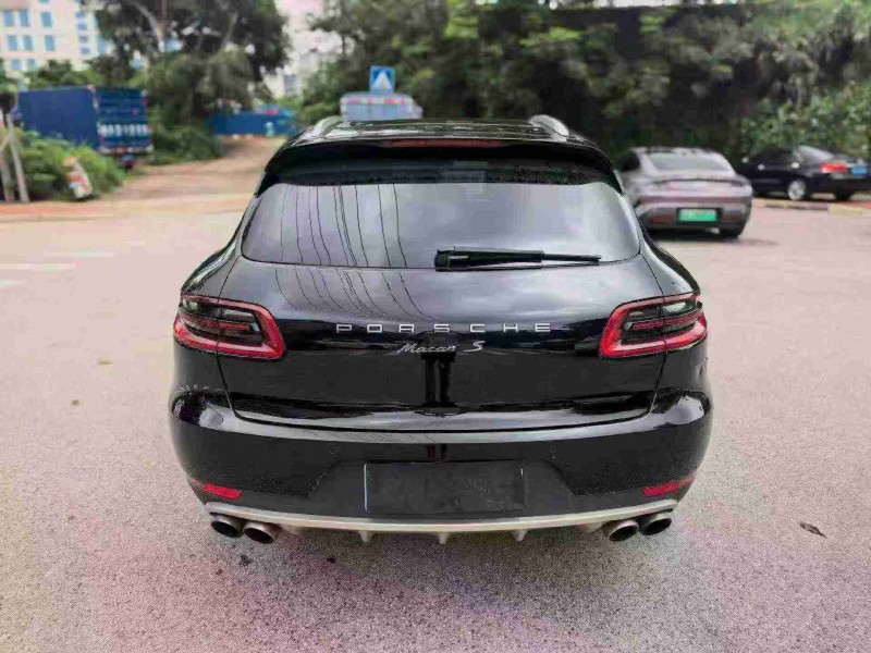 南宁15年保时捷Macan9