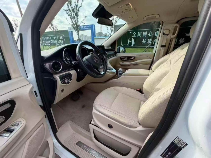 泰安20年奔驰V6