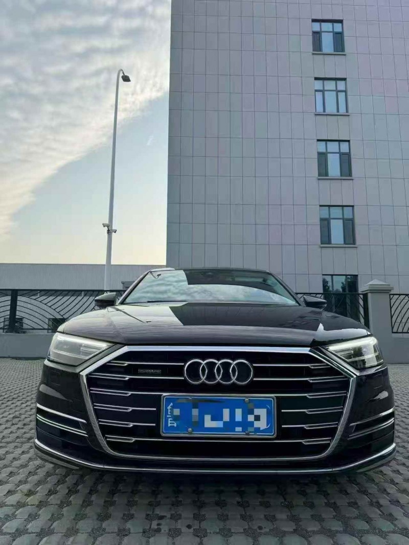 濟寧22年奧迪A8L1