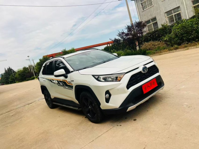 烟台23年丰田RAV42