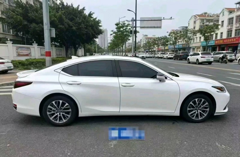深圳23年雷克薩斯ES4