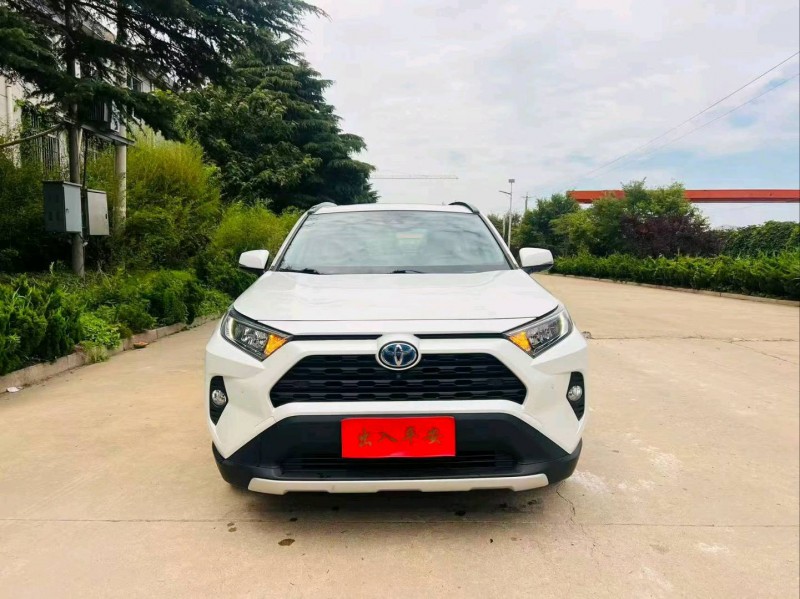 武汉23年丰田RAV41