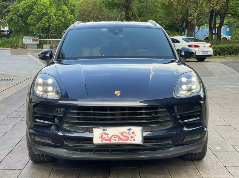 佛山19年保時捷Macan1