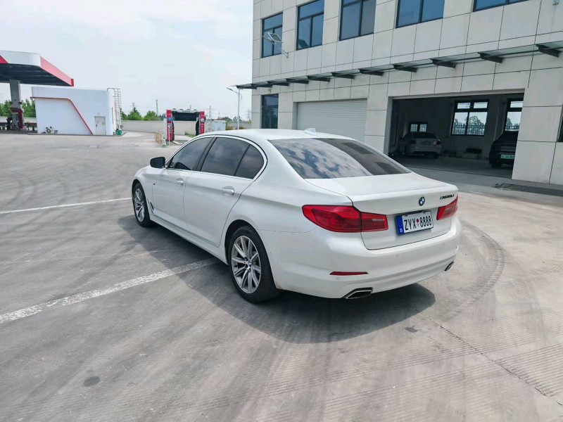 徐州17年宝马5系8