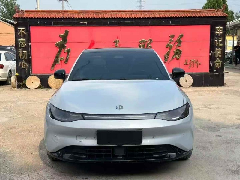 枣庄24年零跑汽车C011