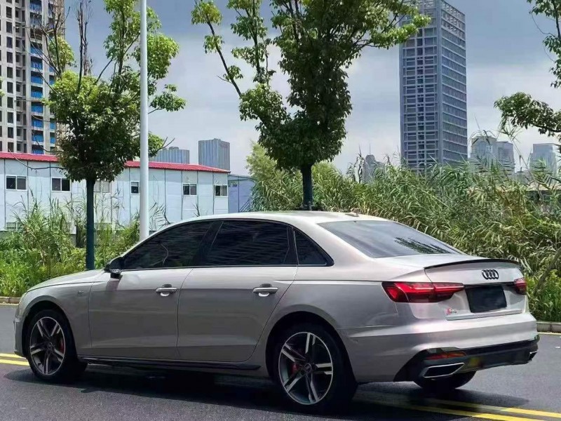 宜昌22年奥迪A4L7