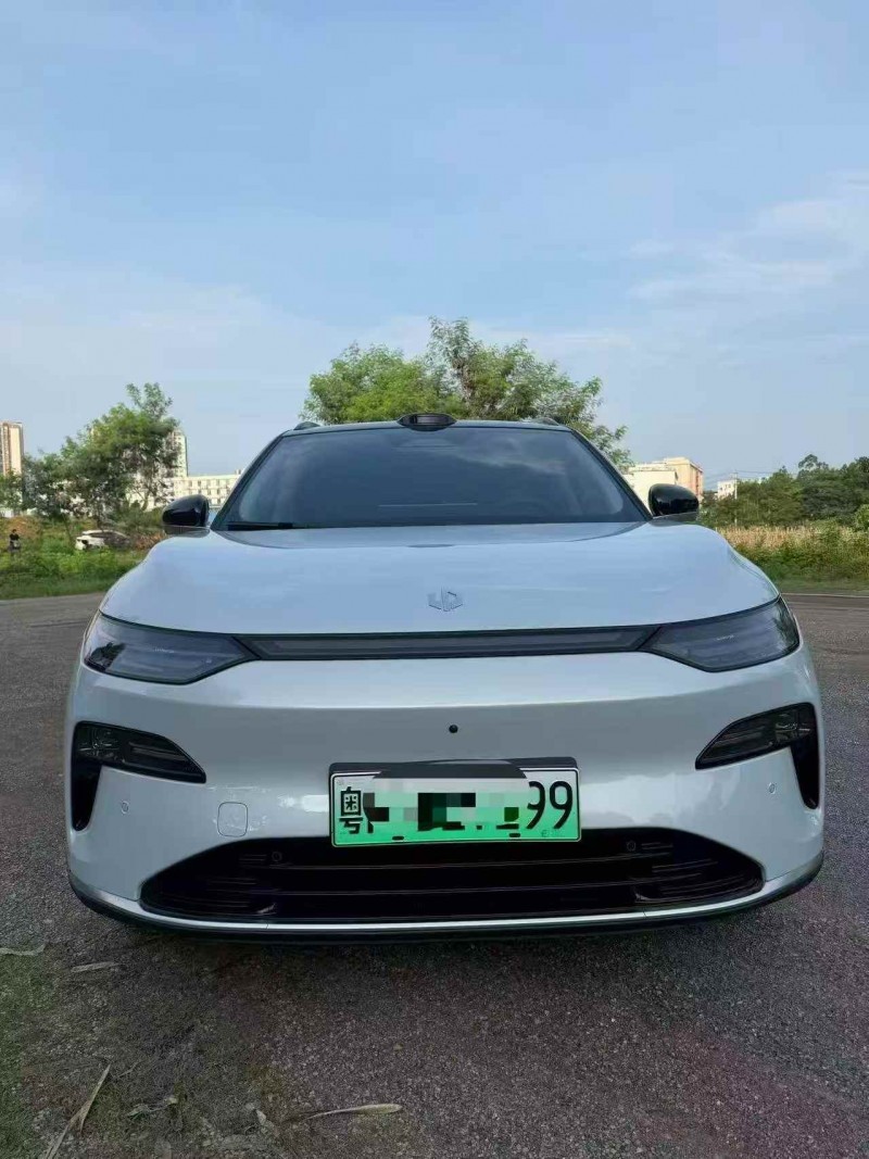 广州26年零跑汽车C111
