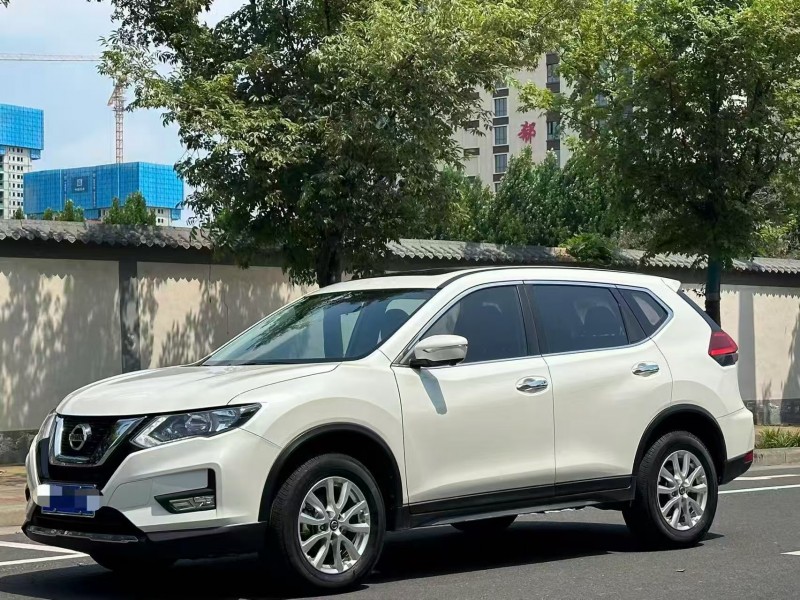 鄭州18年日產奇駿2