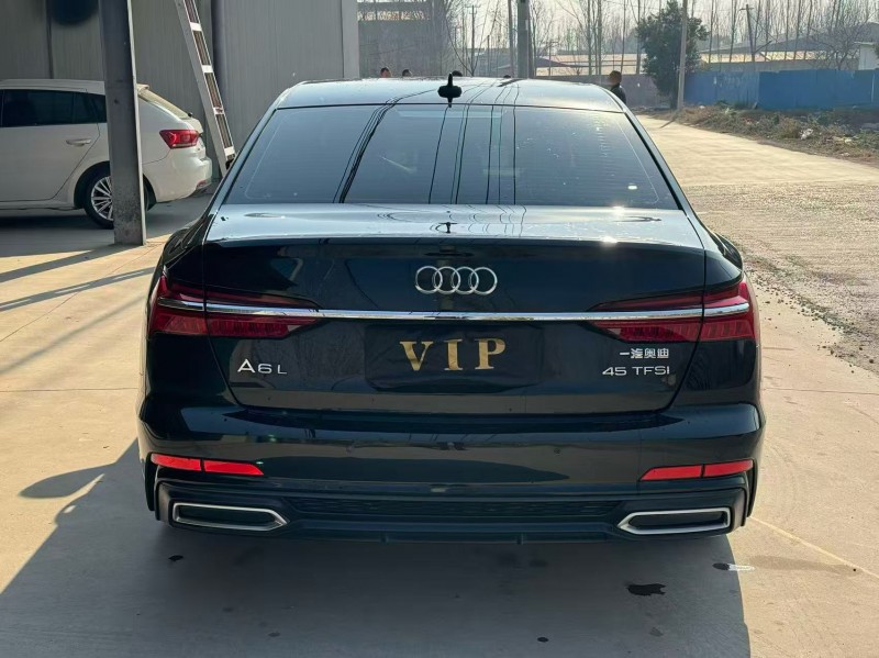 新乡21年奥迪A6L8