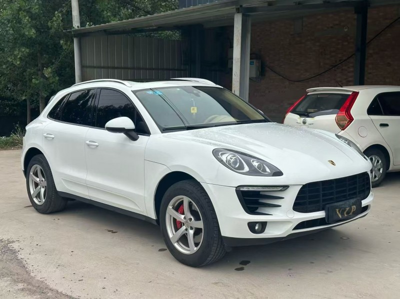 新乡16年保时捷Macan2