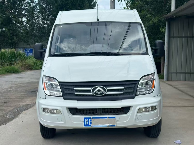 新乡24年大通V801