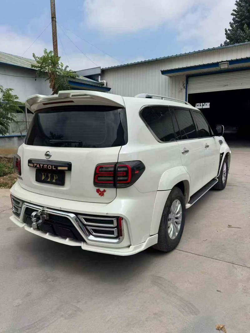 东营20年日产途乐8