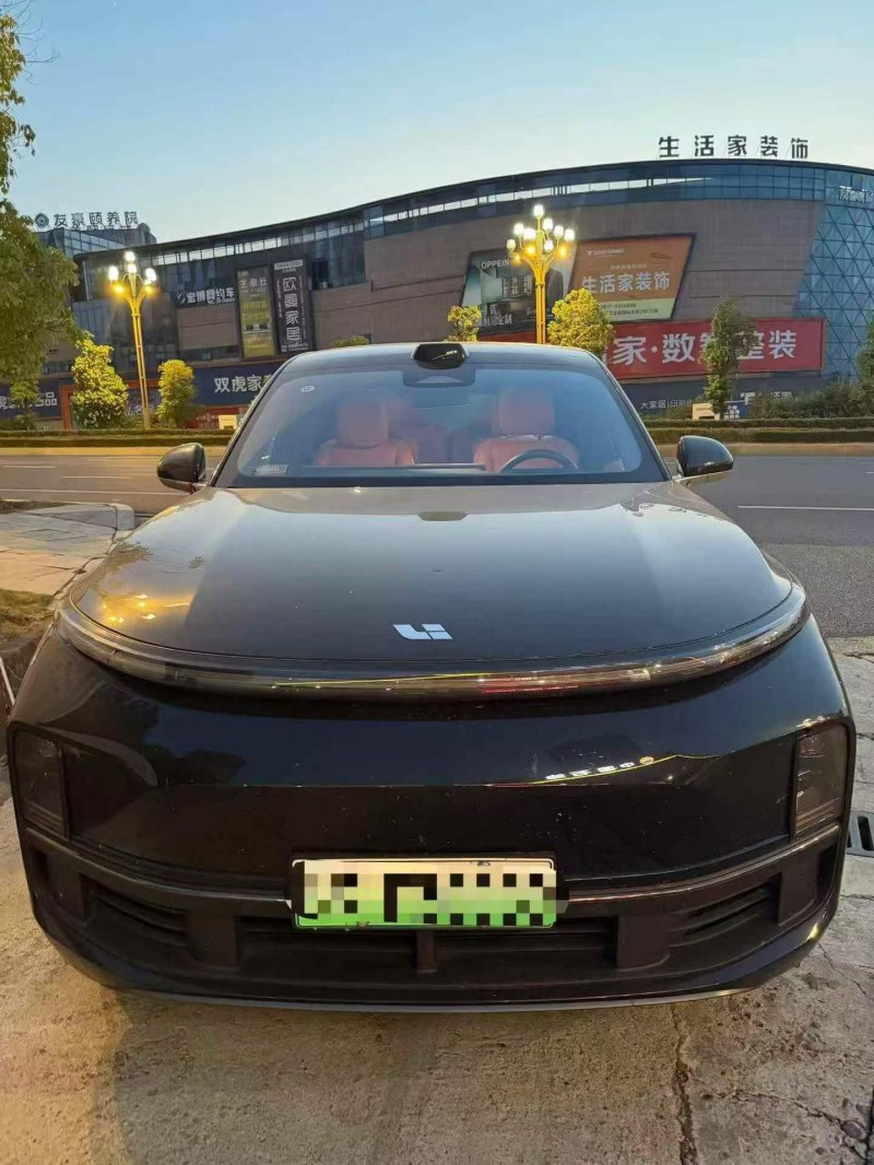 重庆25年理想L81