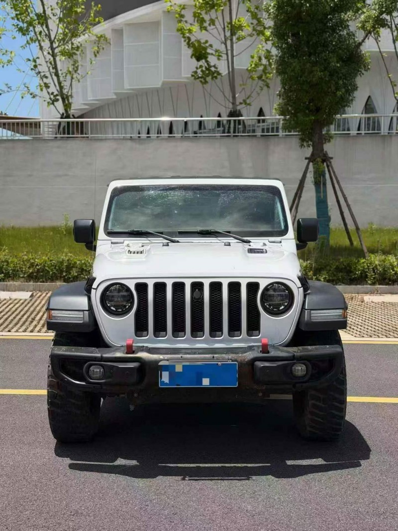 岳阳20年Jeep牧马人1