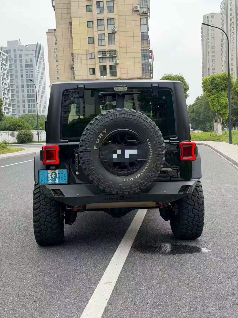 衡阳16年Jeep牧马人8